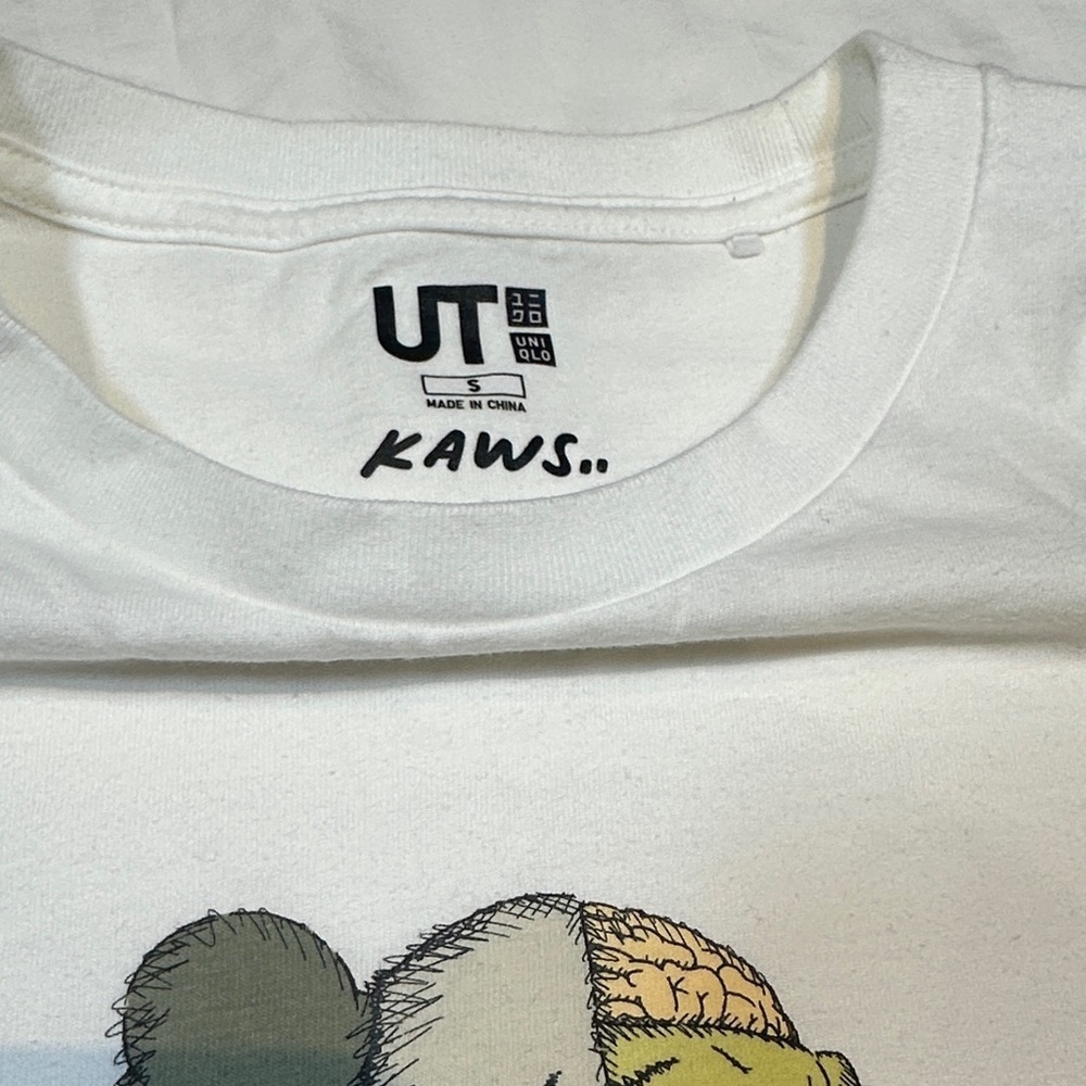 [UNISEX] Uniqlo x KAWS Graphic Tee White S | Limited Edition Companion Art - Picture 6 of 10